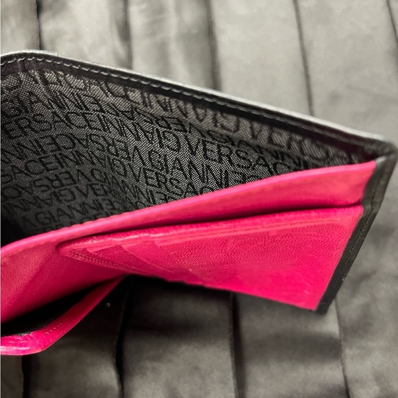 Gianni Versace La Medusa Leather Bi-Fold Wallet/Cardholder: Circa early ‘90s - Picture 4 of 6